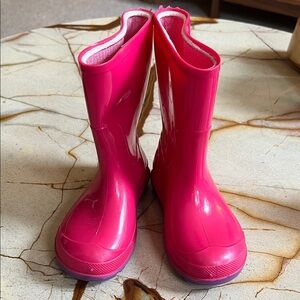💕 Kids Hot Pink Rubber Rain Boots – Size 7-8 💕